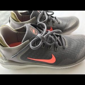 Nike Free Run  Gray Peachy Pink Size 8
